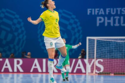 brasil-goleia-e-avanca-para-semi-da-copa-do-mundo-de-futsal