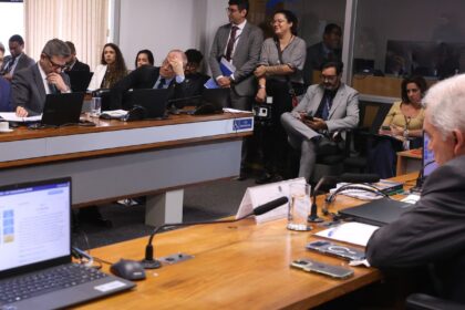 ccj-do-senado-adia-votacao-do-pl-antifaccao-para-10-de-dezembro