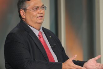 dino-manda-pf-investigar-novas-irregularidades-em-emendas-pix