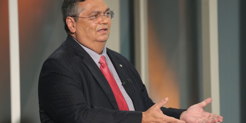 dino-manda-pf-investigar-novas-irregularidades-em-emendas-pix