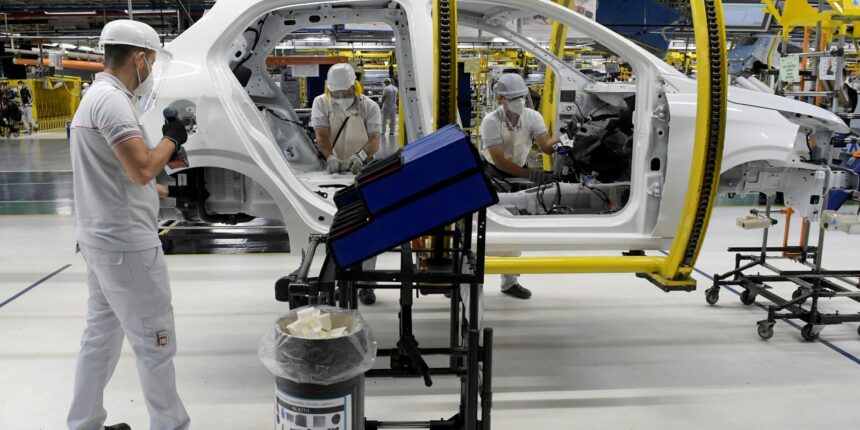 ccj-do-senado-aprova-fim-da-escala-6×1-e-preve-jornada-de-36h-semanais