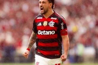 arrascaeta-e-o-craque-do-premio-brasileirao-2025