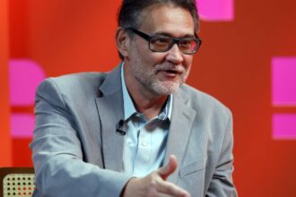 brasil-no-mundo-recebe-o-historiador-joao-cezar-de-castro-rocha