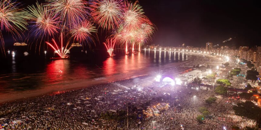 metro-inicia-venda-de-bilhete-para-reveillon-na-praia-de-copacabana