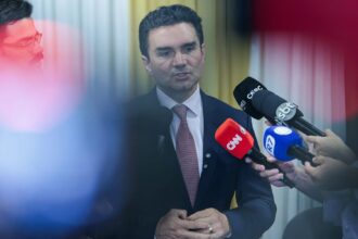 celso-sabino-deixa-o-ministerio-do-turismo