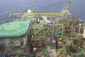 mesmo-com-vazamento-sanado,-plataforma-da-petrobras-segue-sem-producao