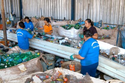 plasticos-nao-reciclaveis-geram-perdas-e-sobrecarga-a-catadores-no-rio