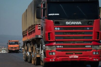 prf-reforca-fiscalizacao-em-rodovias-federais-na-operacao-natal