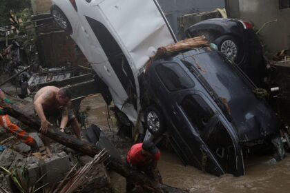 encontrado-corpo-de-idoso-desaparecido-em-enxurrada-em-petropolis