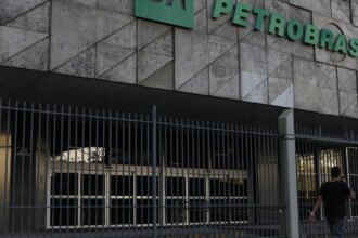federacoes-se-dividem-sobre-futuro-da-greve-na-petrobras