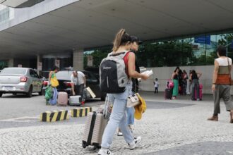 paes-anuncia-reuniao-com-ministro-para-discutir-situacao-de-aeroportos
