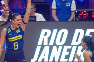 central-julia-kudiess-e-eleita-a-5a-melhor-jogadora-do-volei-mundial