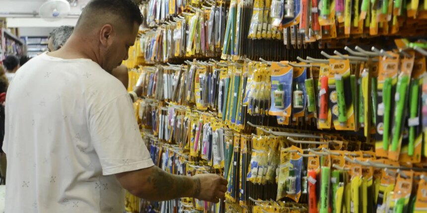 preco-de-material-escolar-pode-variar-ate-276%-nas-papelarias-de-sp