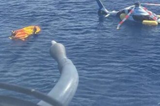 helicoptero-faz-pouso-forcado-no-mar-em-cabo-frio