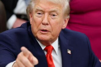 trump-diz-que-estados-unidos-estao-prontos-para-ajudar-o-ira