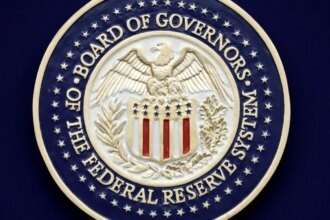 trump-usa-acusacao-criminal-como-chantagem-para-reduzir-juros,-diz-fed