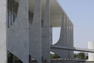 brasil-faz-doacao-de-material-militar-para-uruguai-e-paraguai