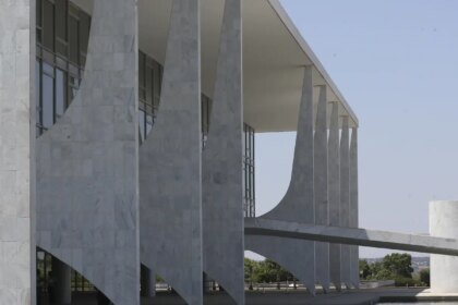 brasil-faz-doacao-de-material-militar-para-uruguai-e-paraguai