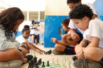 mec-fara-pesquisa-sobre-impacto-da-restricao-de-celular-nas-escolas