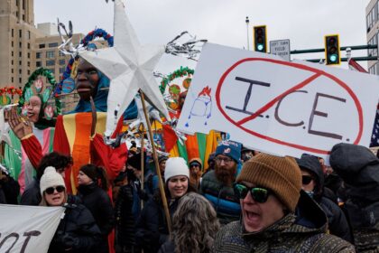 conheca-o-ice:-policia-migratoria-de-trump-alvo-de-protestos-nos-eua