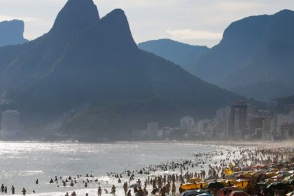 turismo-brasileiro-tem-faturamento-recorde-de-r$-185-bi-em-2025