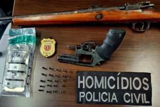 pr:-policiais-sao-presos-suspeitos-de-roubo-de-r$-15-milhoes-em-joias