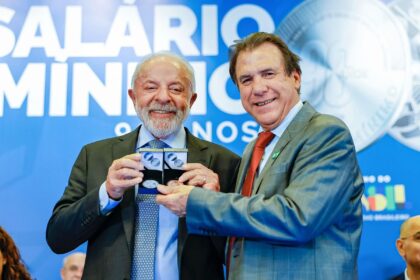 lula-diz-que-salario-minimo-e-baixo,-mas-aponta-importancia-de-direito