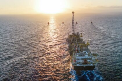 petrobras-supera-projecoes-e-tem-producao-recorde-em-2025