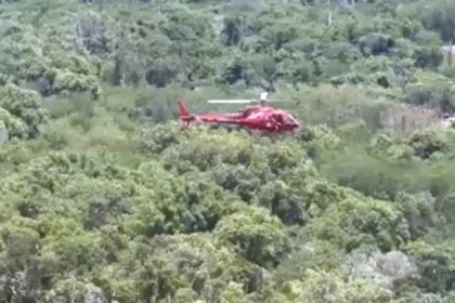 helicoptero-cai-na-zona-oeste-do-rio-e-deixa-tres-pessoas-mortas