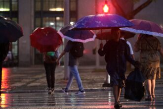 sp:-chegada-de-frente-fria-amplia-nivel-de-alerta-da-defesa-civil