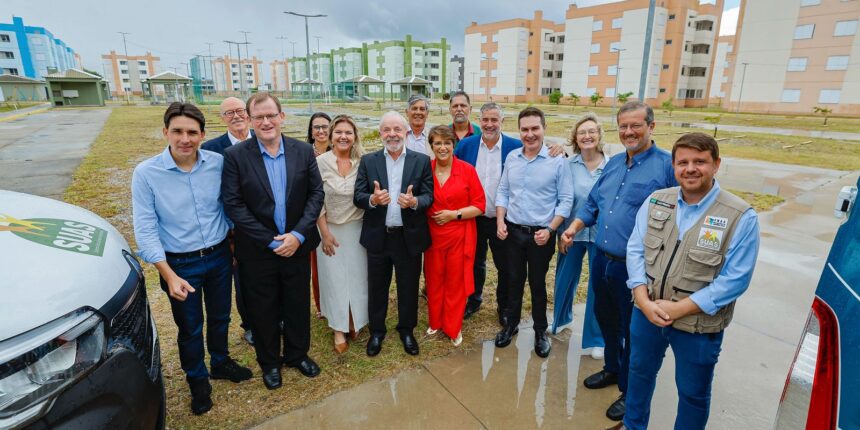 lula-entrega-1.276-unidades-do-minha-casa,-minha-vida-no-rs