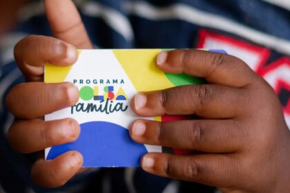 caixa-paga-bolsa-familia-a-beneficiarios-com-nis-de-final-2
