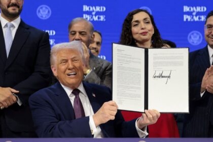 trump-lanca-em-davos-conselho-de-paz-criado-por-ele