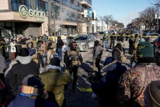 agentes-do-ice-matam-homem-durante-protesto-em-minneapolis,-nos-eua
