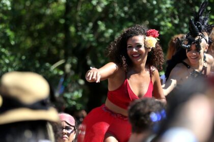 pm-de-sp-tera-esquema-de-atendimento-especial-a-mulheres-no-carnaval