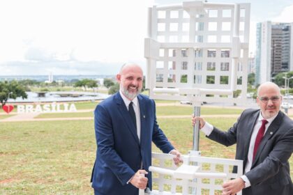 ebc-instala-antena-de-tv-3.0-na-torre-de-tv,-em-brasilia