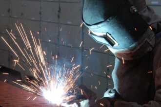 inflacao-na-porta-de-fabrica-cai-4,53%-em-2025;-2a-menor-desde-2014