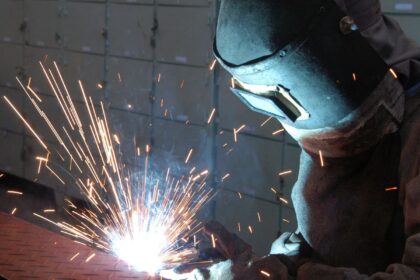 inflacao-na-porta-de-fabrica-cai-4,53%-em-2025;-2a-menor-desde-2014