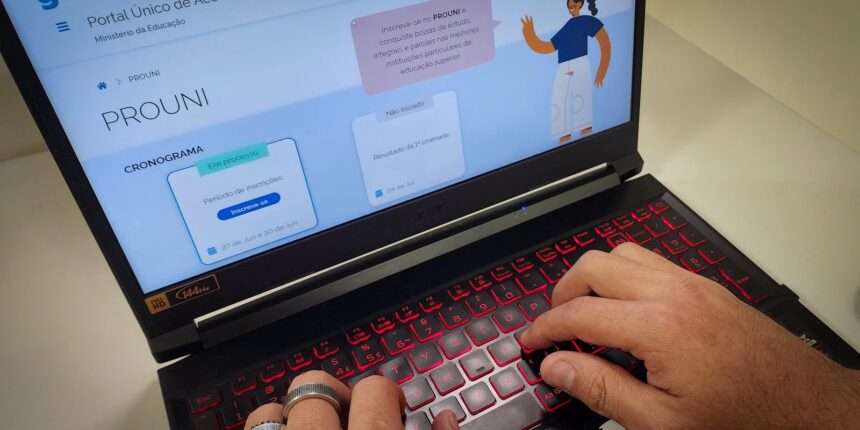 prouni2026:-aluno-deve-comprovar-informacoes-na-faculdade-ate-hoje