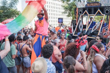 bloco-aparelhinho-celebra-15-anos-de-carnaval-em-brasilia