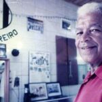 morre-o-barbeiro-que-moldou-o-topete-do-rei-pele