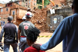 voluntarios-cruzam-estados-para-ajudar-vitimas-das-chuvas-em-mg