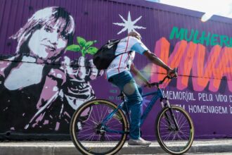 ato-contra-feminicidio-inaugura-mural-em-homenagem-a-tainara-em-sp