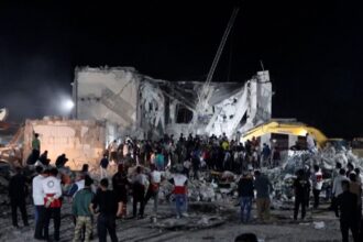 ira-eleva-para-153-as-estudantes-mortas-em-ataque-a-escola