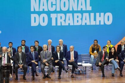 fim-do-6×1:-lula-propoe-negociacao-entre-patroes,-empregados-e-governo