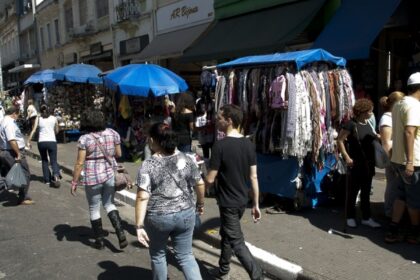 taxa-de-informalidade-cai-no-mercado-de-trabalho,-mostra-ibge