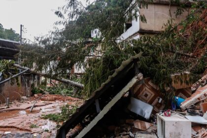 governo-liberar$-7,3-mil-para-familias-atingidas-por-chuvas-em-mg