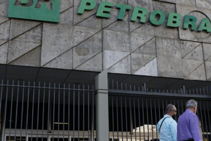petrobras-aprova-adesao-a-programa-para-conter-alta-do-diesel