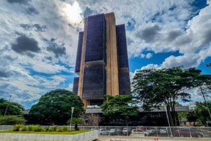 bc-reduz-juros-basicos-para-14,75%-ao-ano