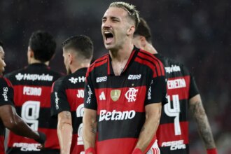 flamengo-derrota-remo-por-3-a-0-e-entra-no-g4-do-brasileiro